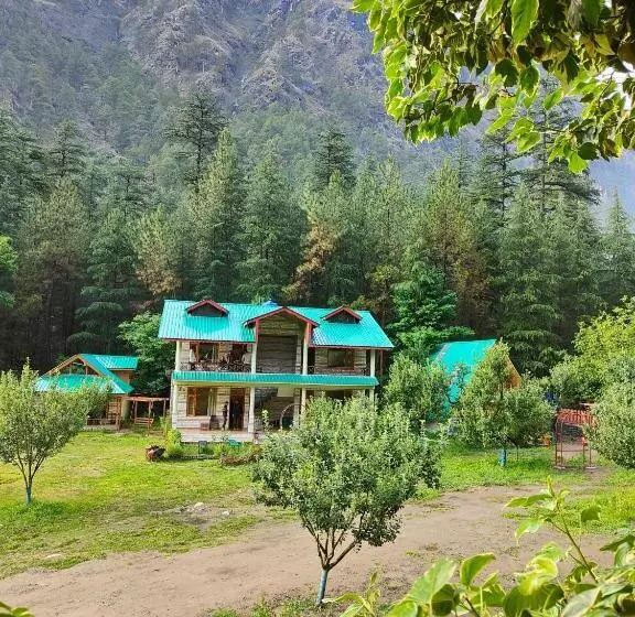 ホテル Avalanche Cottages