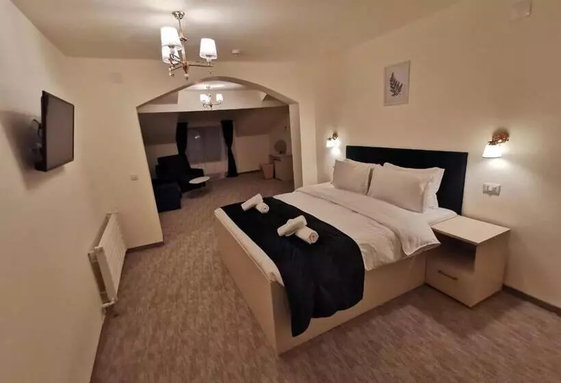 ホテル Cerbul Chalét Accommodation & Wellness