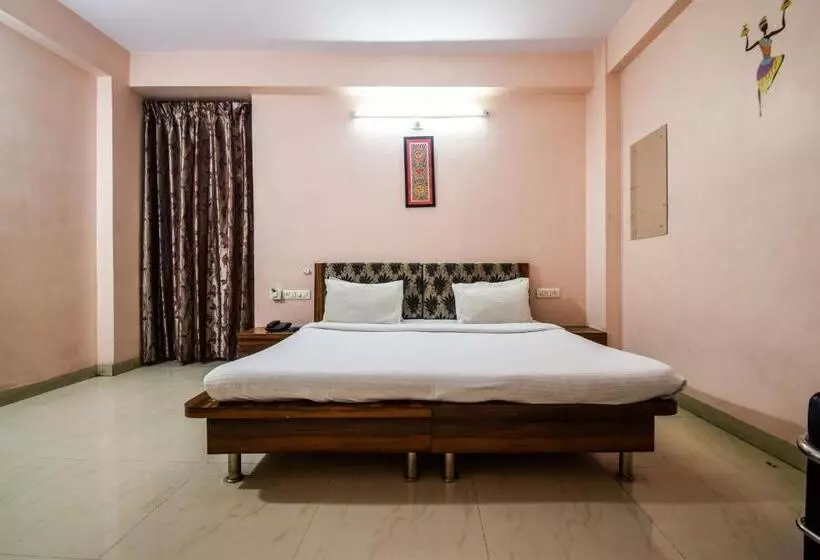 ホテル Shreenathji Inn
