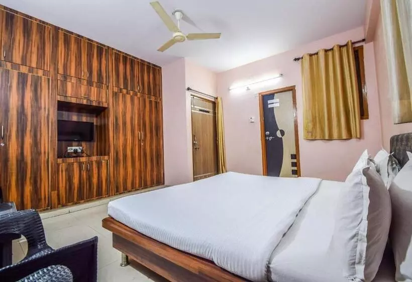 ホテル Shreenathji Inn