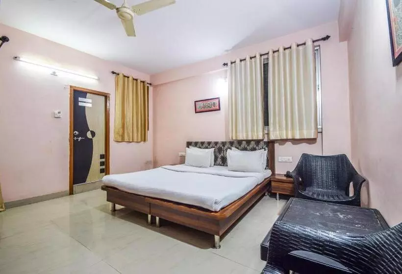 ホテル Shreenathji Inn
