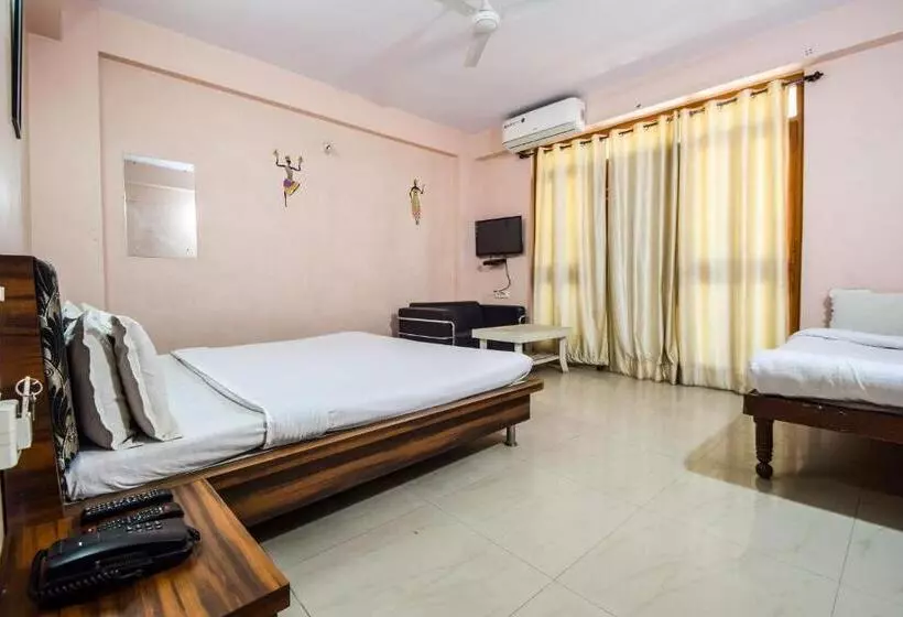 ホテル Shreenathji Inn