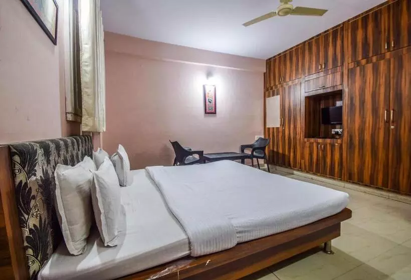 ホテル Shreenathji Inn