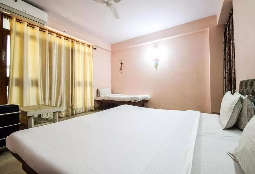 ホテル Shreenathji Inn