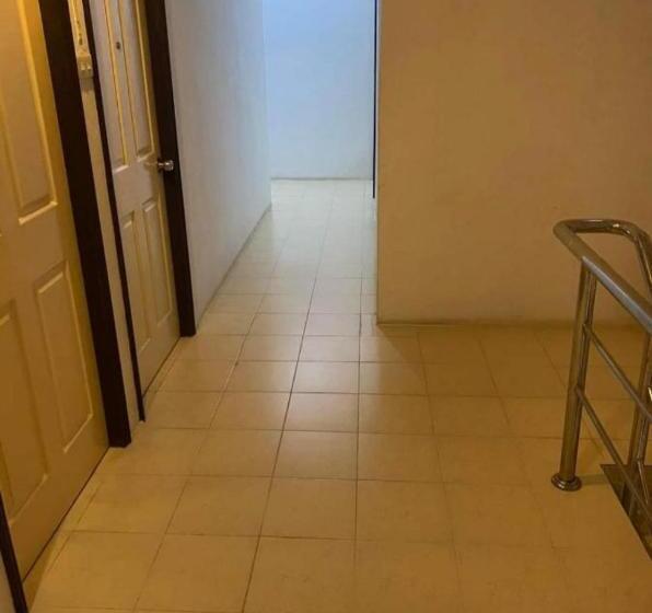 هتل Jomtien Seaside Guesthouse