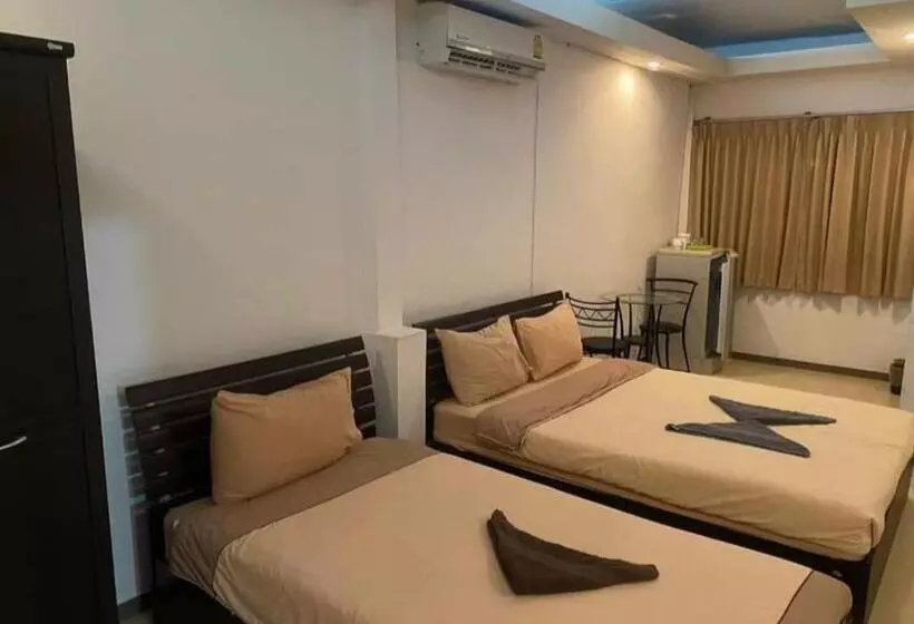 Hotelli Jomtien Seaside Guesthouse