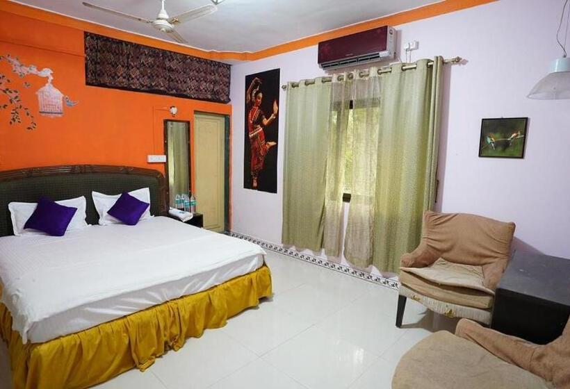 Hotel Lata Sumant Resort