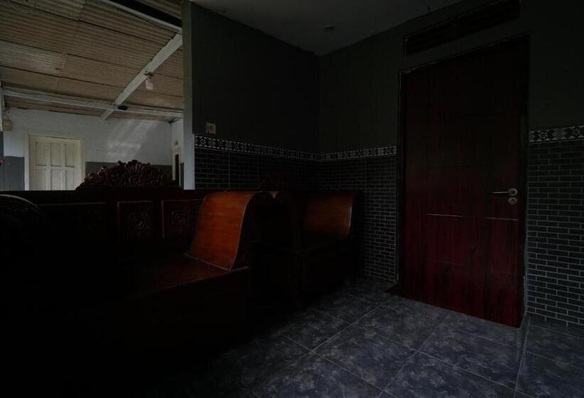 فندق Oyo 93628 Scorpion Guest House & Beach