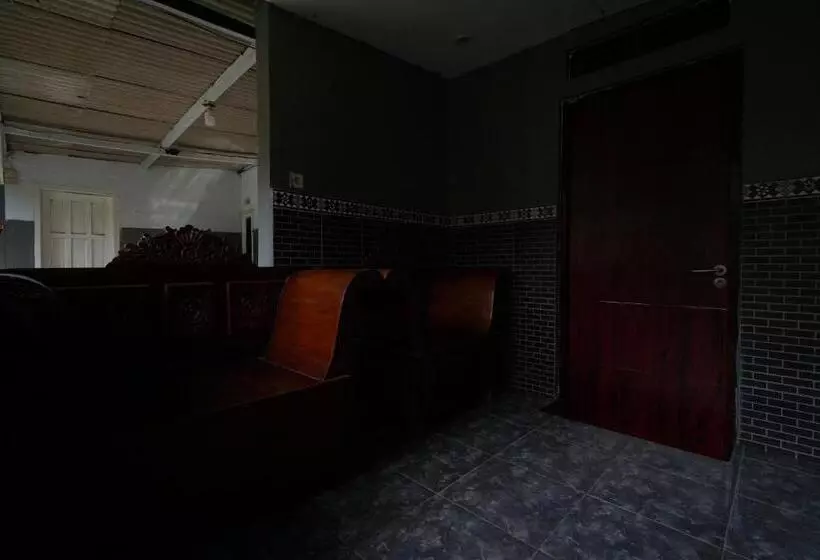 Hotelli Oyo 93628 Scorpion Guest House & Beach