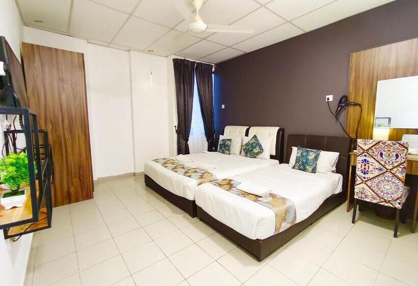 هتل Salaam Suites