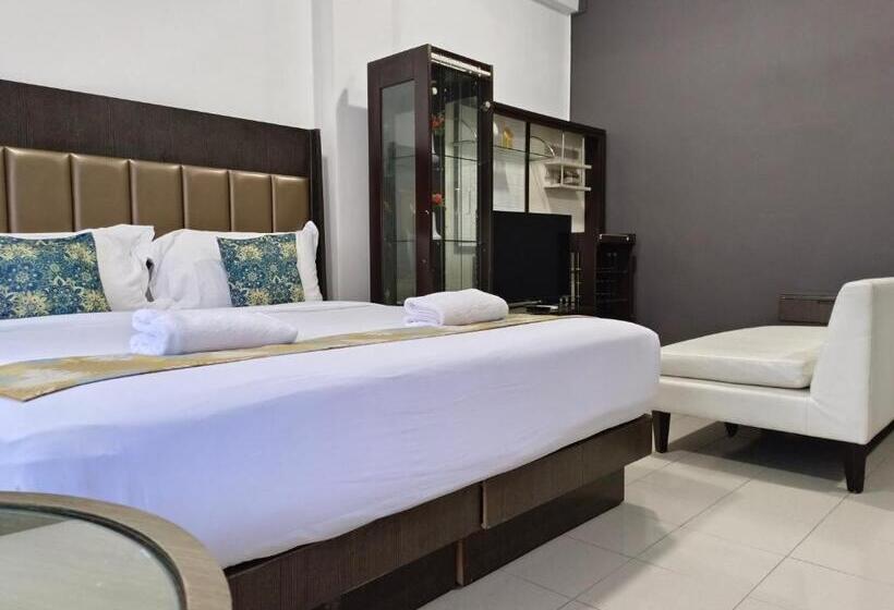 هتل Salaam Suites