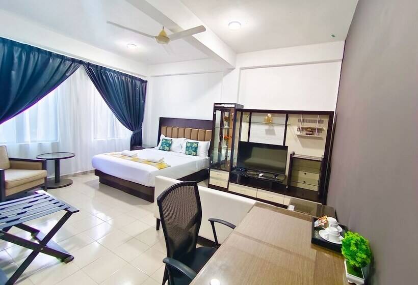 هتل Salaam Suites