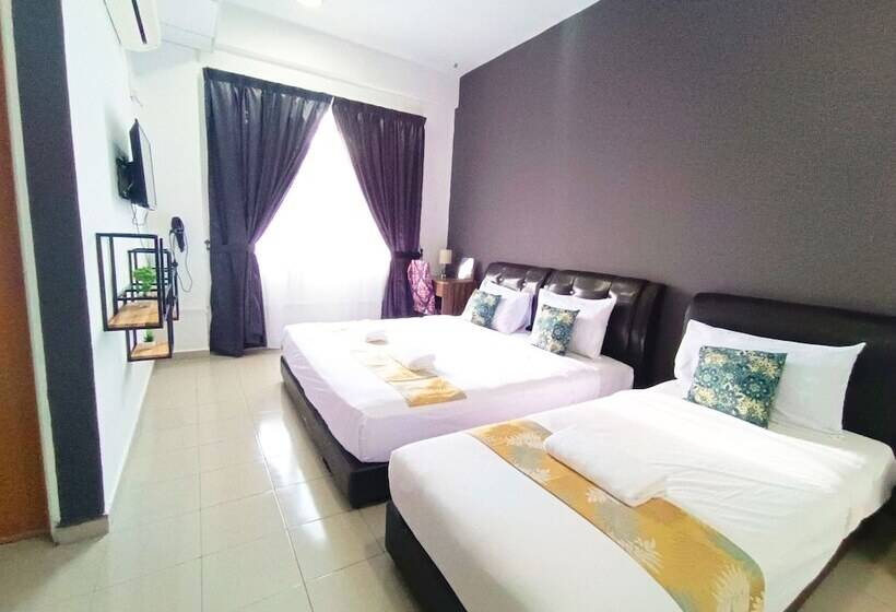 هتل Salaam Suites