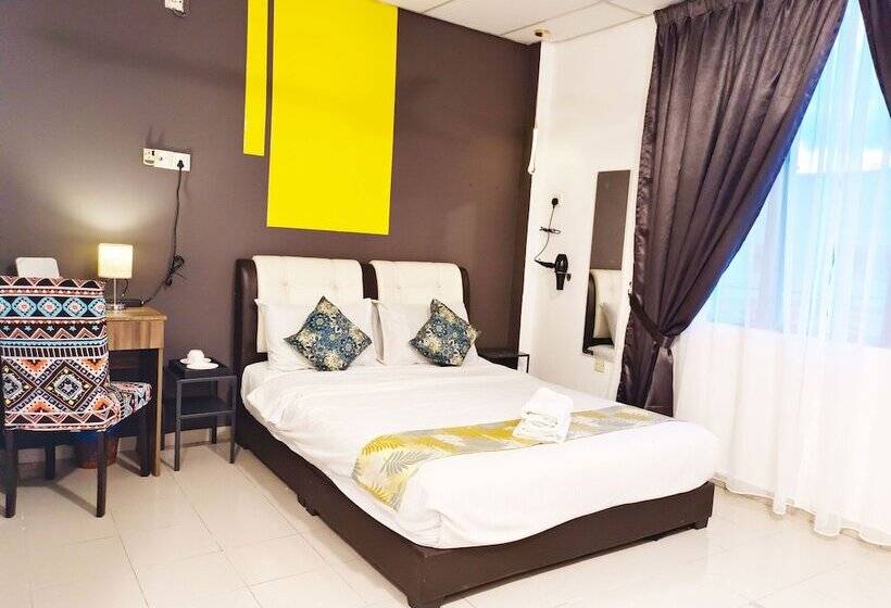 هتل Salaam Suites