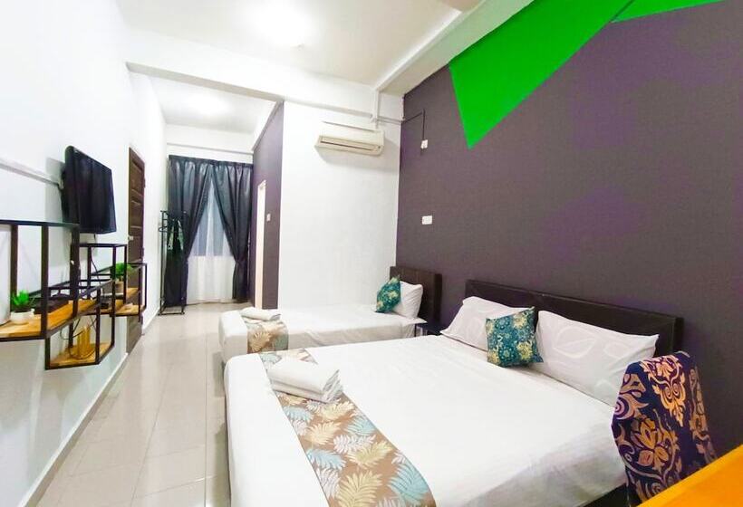 هتل Salaam Suites