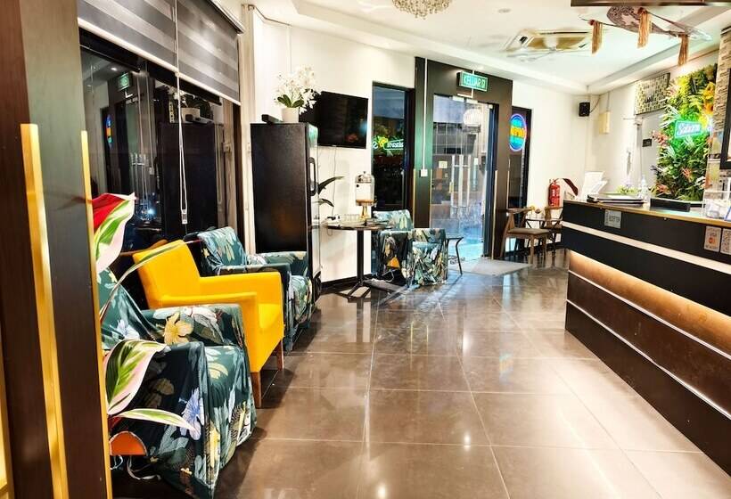 هتل Salaam Suites