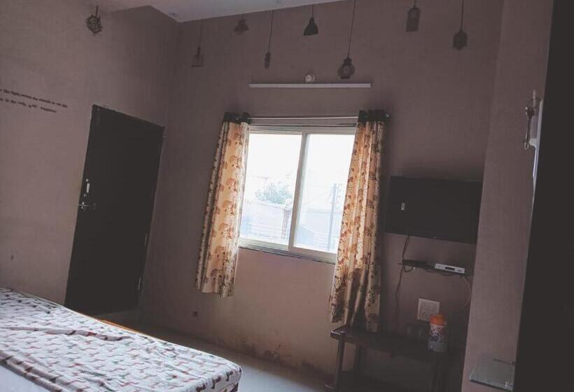 ホテル Swastik Palace