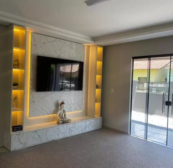ペンション Casa Com Quarto Disponível Em Guaramirim