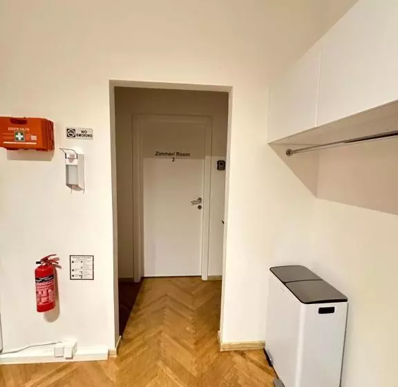 پانسیون Datri Petite Suite 1   3