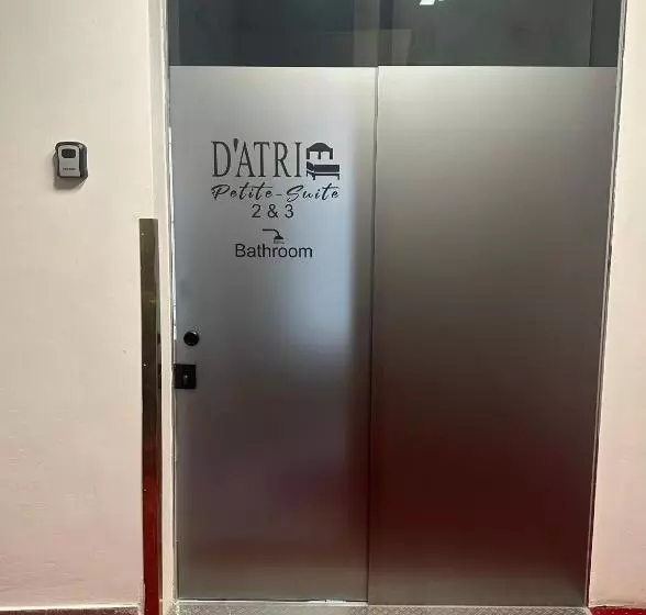 پانسیون Datri Petite Suite 1   3