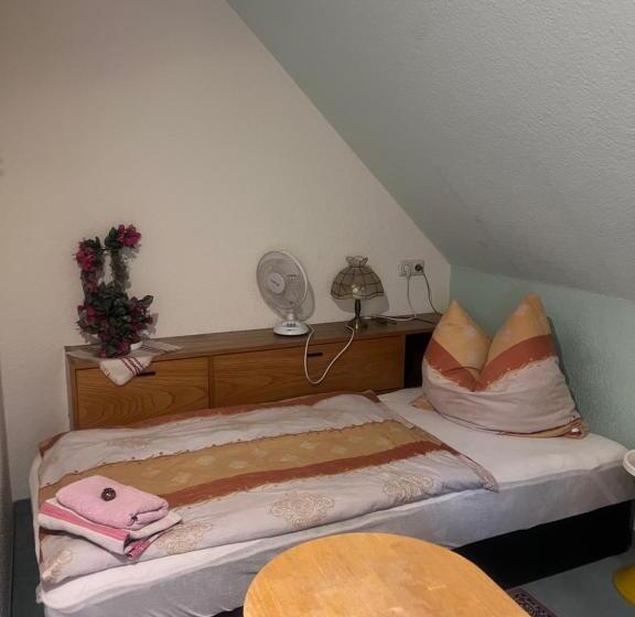 Пансион Einzelzimmer Obergeschoss