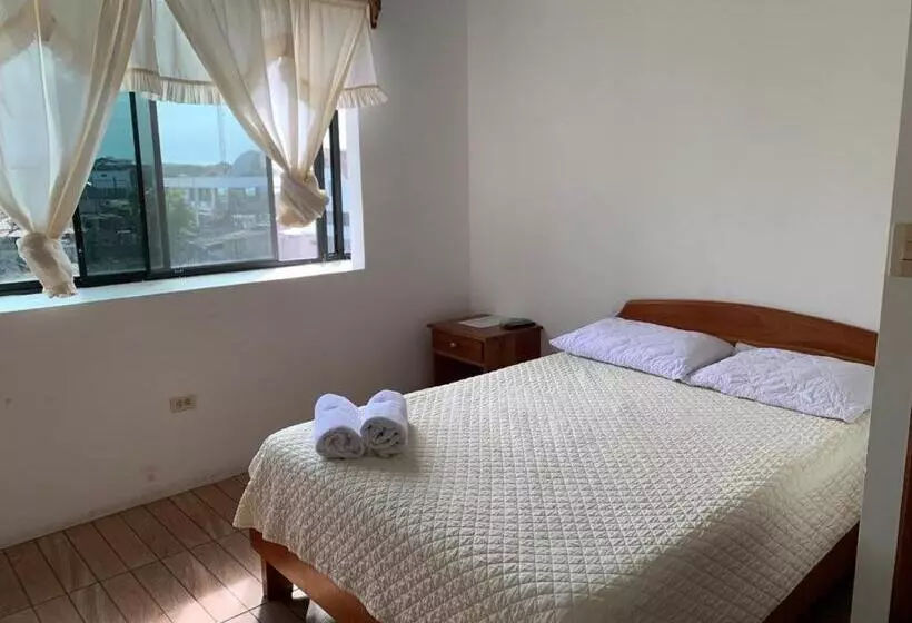 پانسیون Emanuel Hostal
