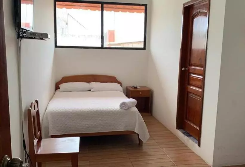 پانسیون Emanuel Hostal