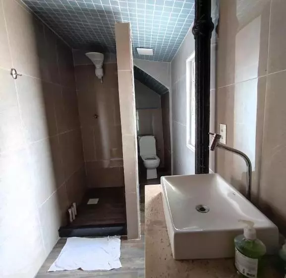 پانسیون Guattari House Santa Teresa