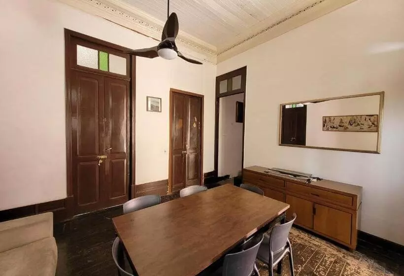 پانسیون Guattari House Santa Teresa