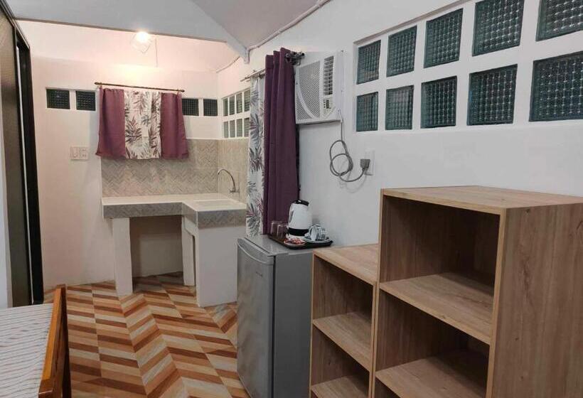 Pensión Ilamilia Hope Guest House