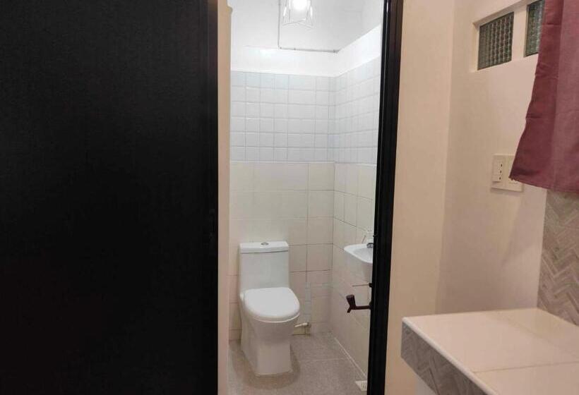 Pensión Ilamilia Hope Guest House