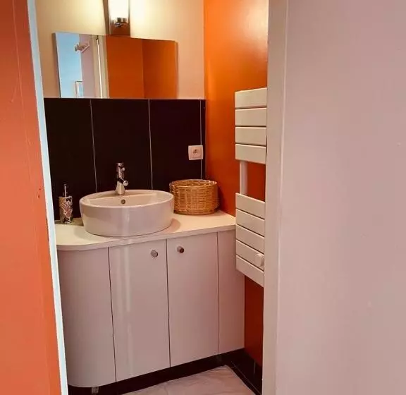 پانسیون Studio Indépendant Et Calme Avec Jacuzzi à Lille