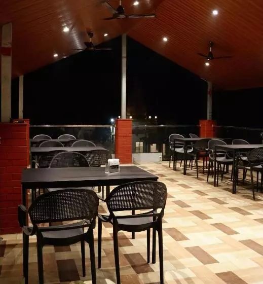 Royal Breeze Resort
