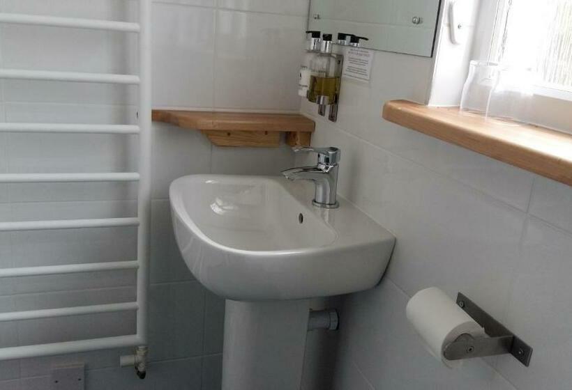 Apple Tree Bed And Breakfast