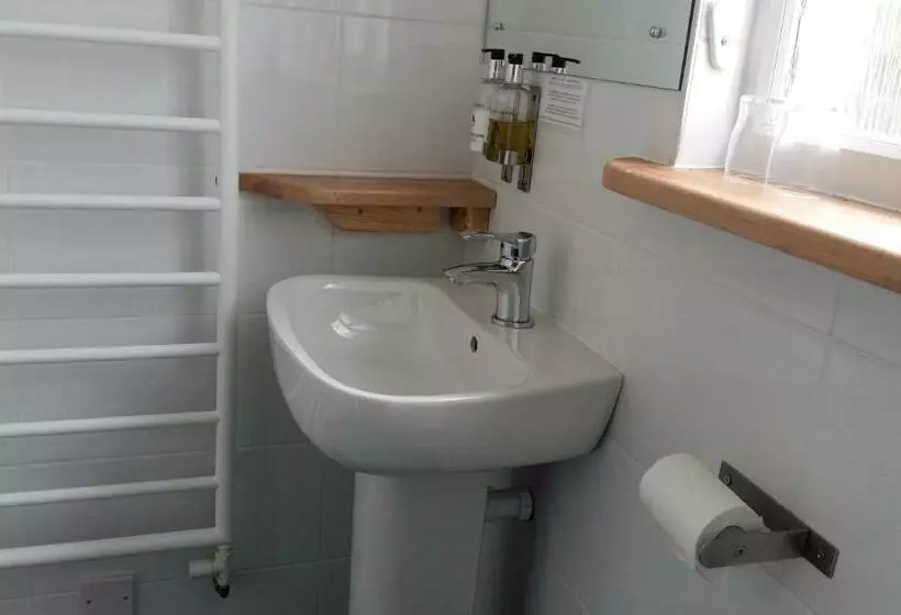 Apple Tree Bed And Breakfast