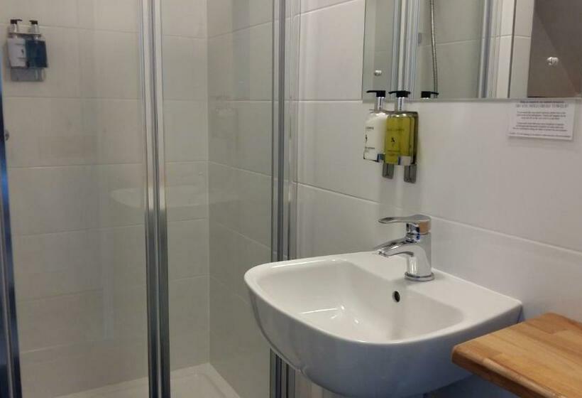 Apple Tree Bed And Breakfast