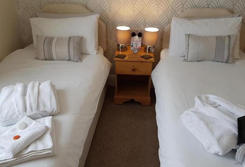 تختخواب و صبحانه Agar House