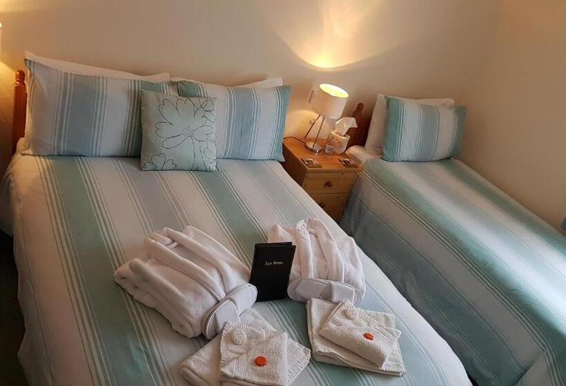 تختخواب و صبحانه Agar House