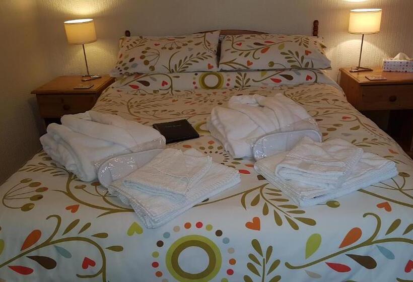 تختخواب و صبحانه Agar House