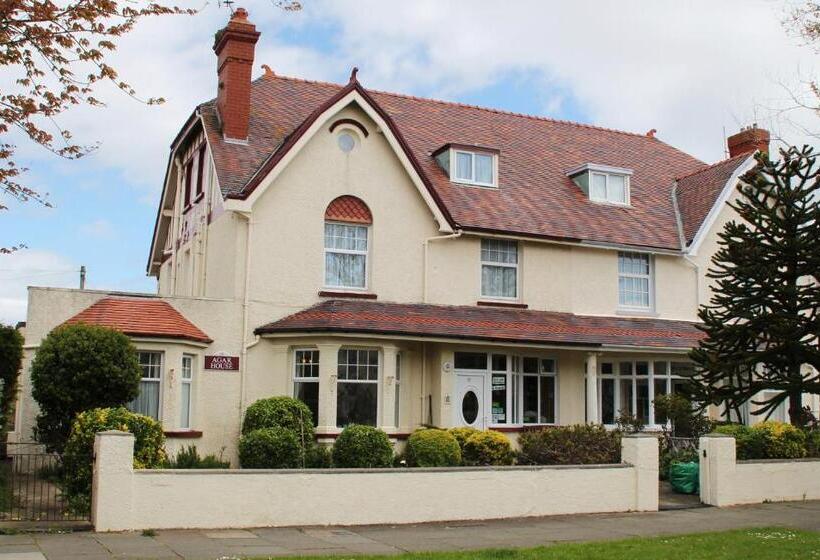 تختخواب و صبحانه Agar House