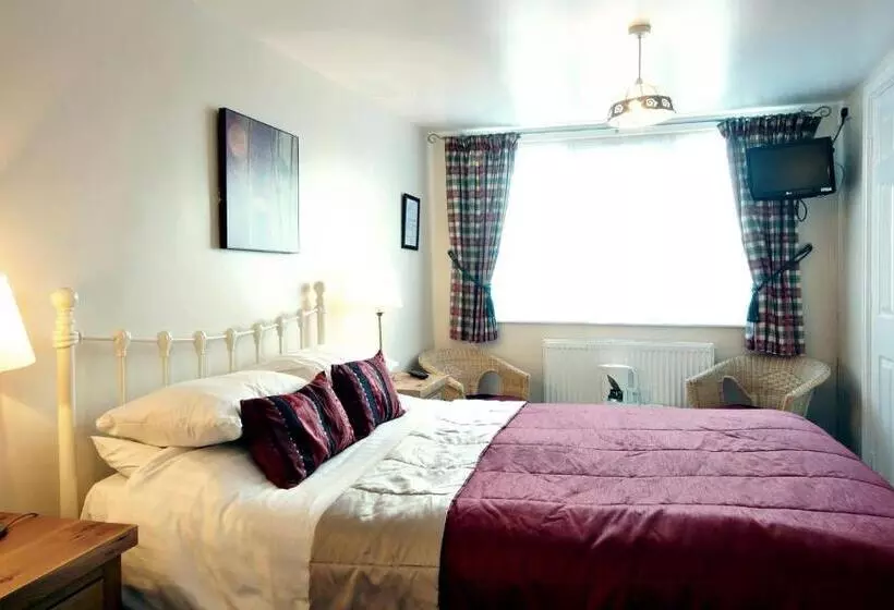 تختخواب و صبحانه St Marys Guest House