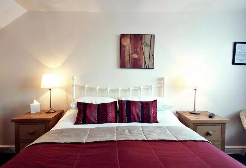 تختخواب و صبحانه St Marys Guest House