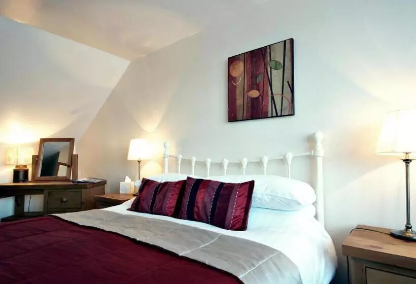 تختخواب و صبحانه St Marys Guest House