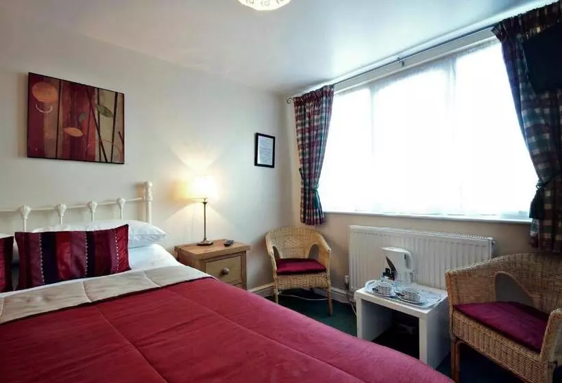 تختخواب و صبحانه St Marys Guest House