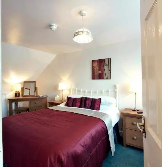 تختخواب و صبحانه St Marys Guest House