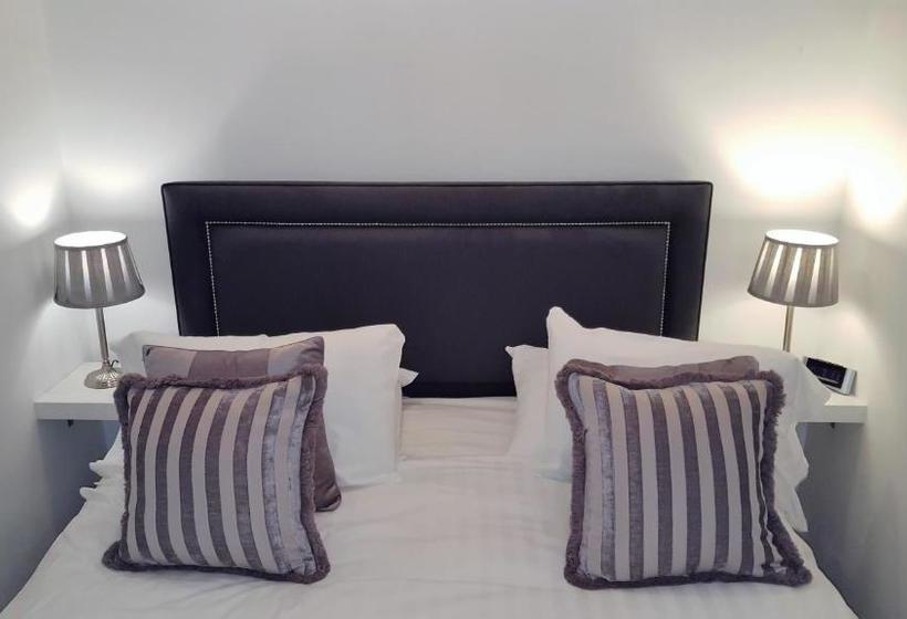 تختخواب و صبحانه The Unicorn Skipton