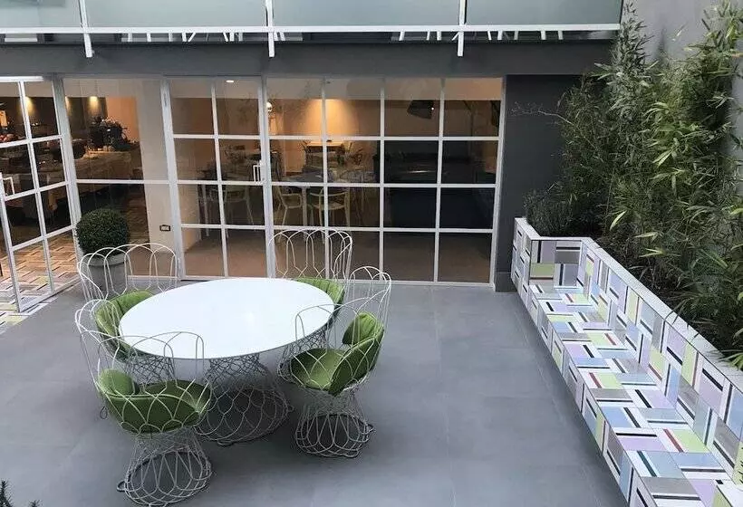 ホテル Albergo Del Pino