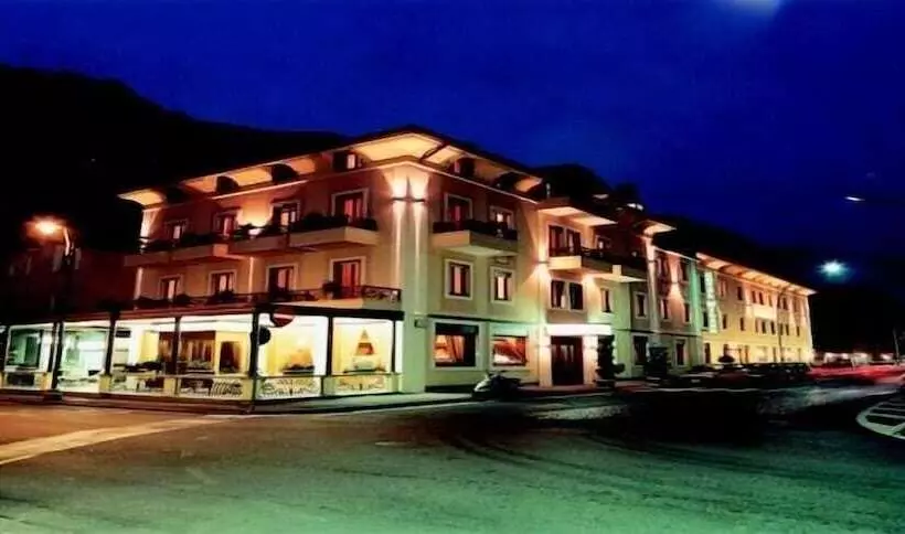 ホテル Albergo Milano