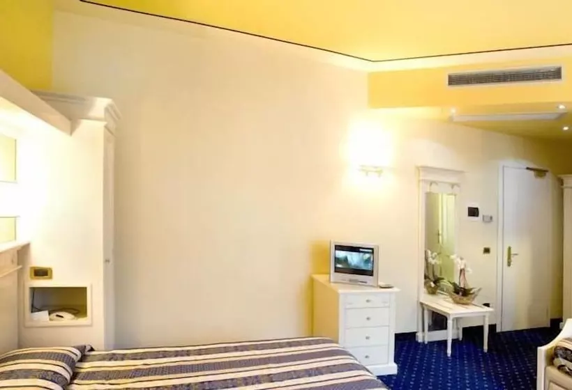 ホテル Albergo Milano