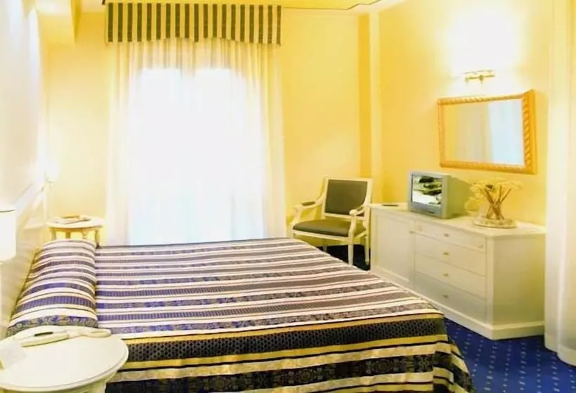 ホテル Albergo Milano